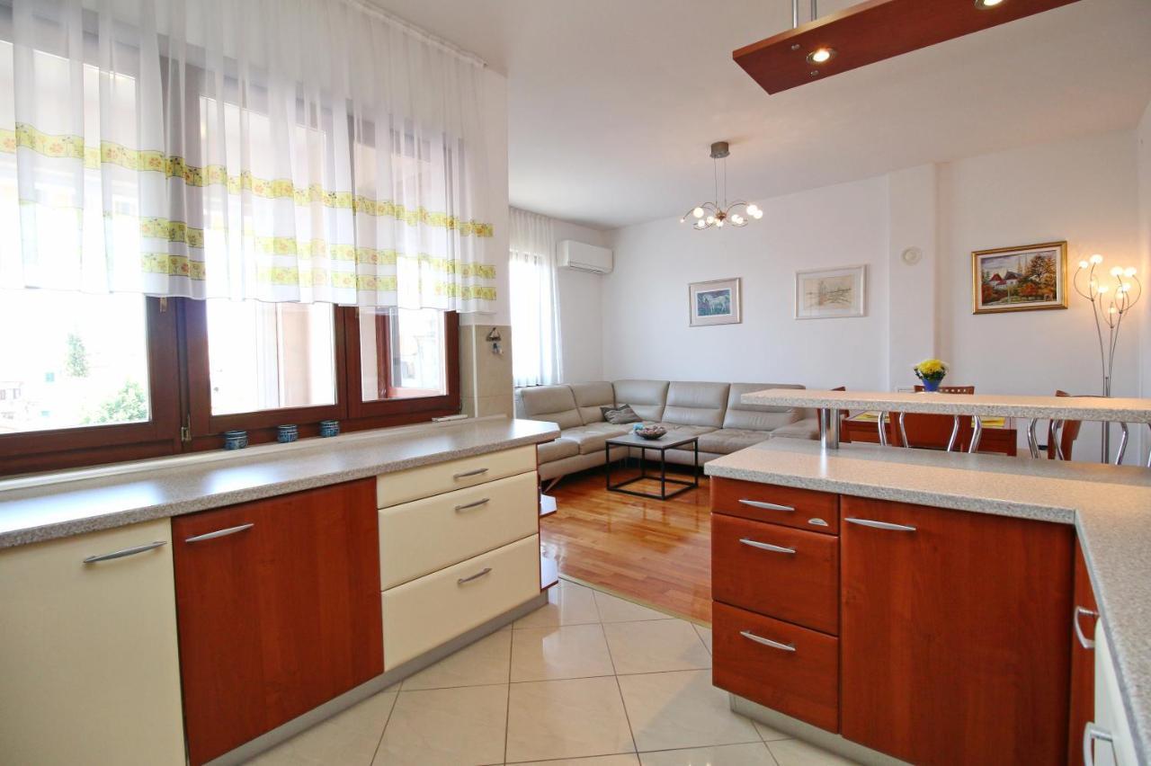 Polo apartments Rovigno Esterno foto