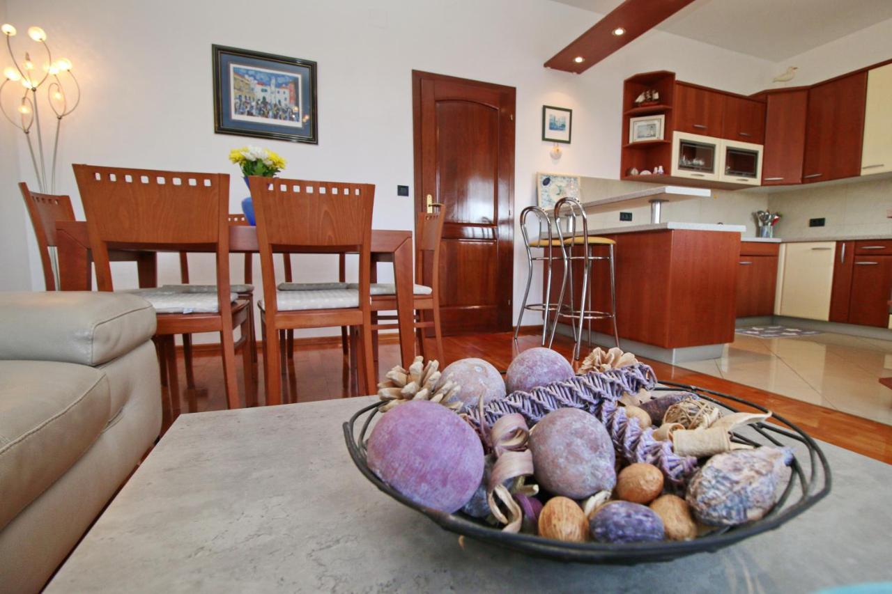 Polo apartments Rovigno Esterno foto