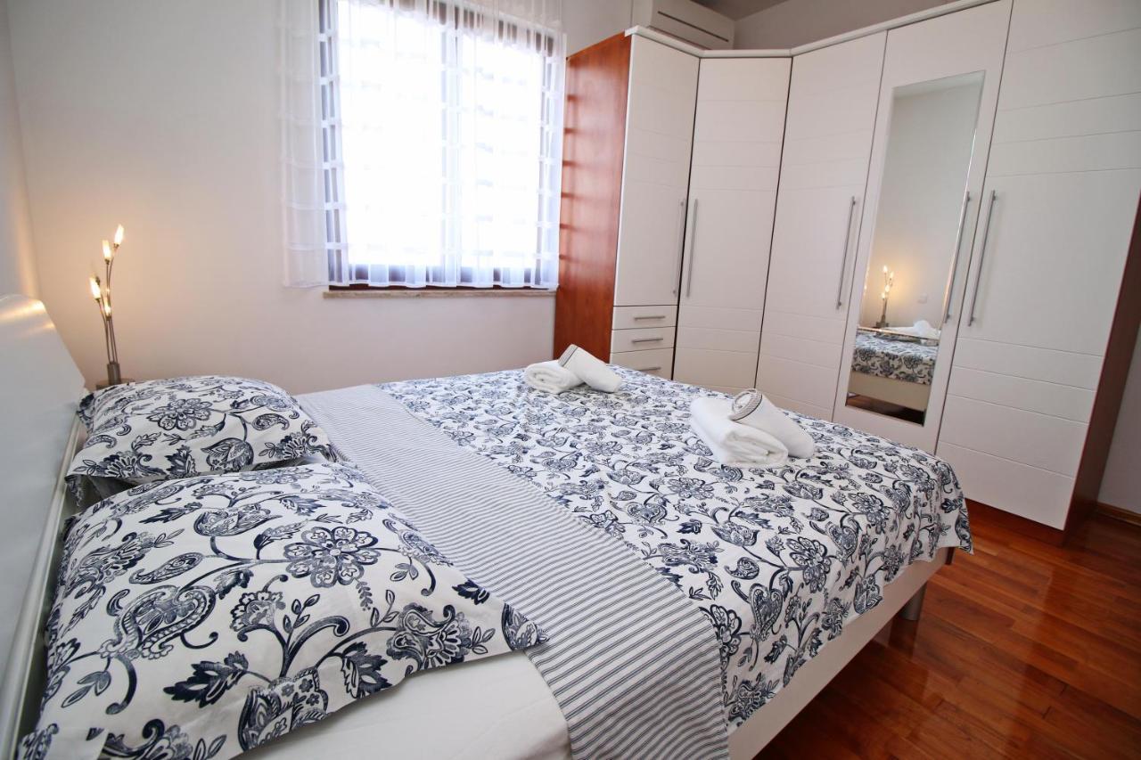 Polo apartments Rovigno Esterno foto